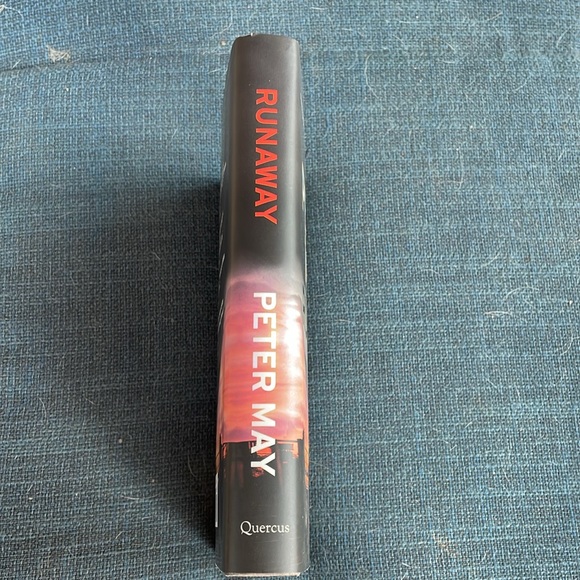 Runaway - Peter May. Hardcover Fiction Mystery - Picture 7 of 9
